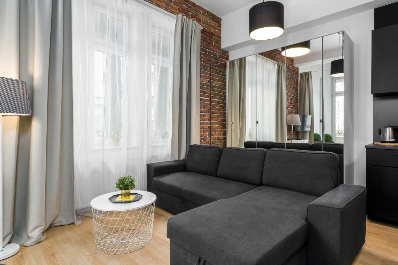 Apartment Poznan Mtp Chelmonskiego By Noclegi Renters Exteriér fotografie
