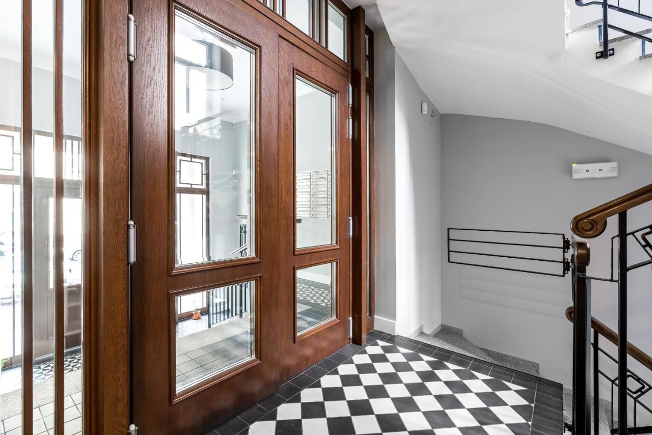 Apartment Poznan Mtp Chelmonskiego By Noclegi Renters Exteriér fotografie